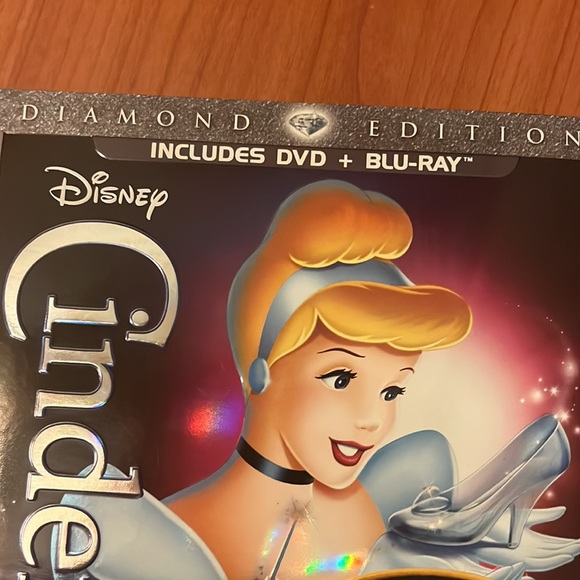 Disney’s Cinderella diamond edition two disk Blu-ray and DVD - Picture 3 of 5